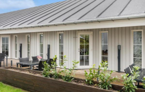 Beautiful Apartment In Væggerløse With Wifi, Bogø By